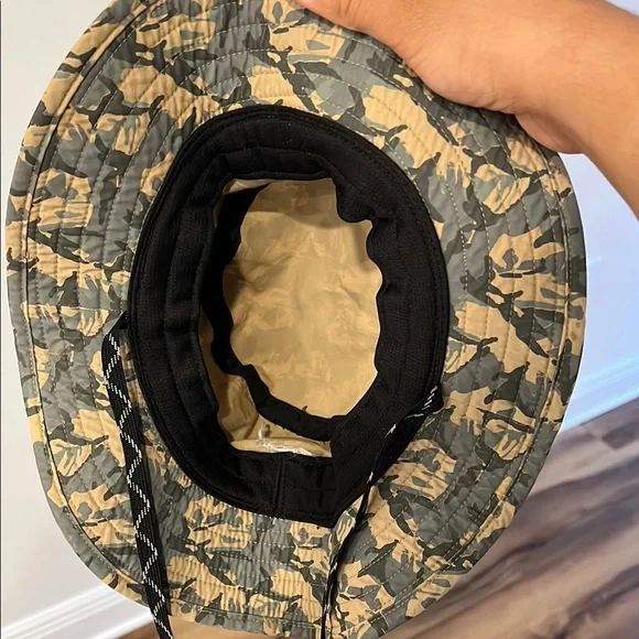 Patagonia Green and Tan Bucket Hat with Wide Brim and Chin Strap - Picture 3 of 3